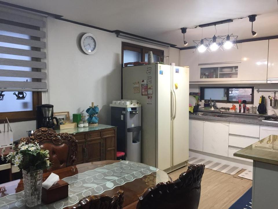 Duri Guest House Seoul Bagian luar foto